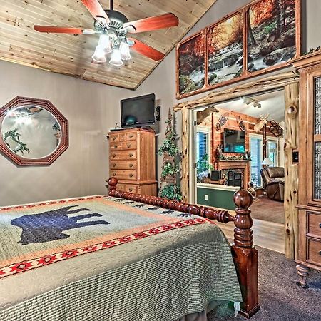 Eclectic Cabin With Hot Tub 1 Mi To Ober Gatlinburg Eksteriør billede