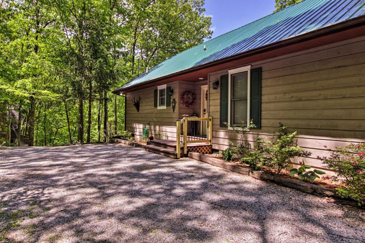 Eclectic Cabin With Hot Tub 1 Mi To Ober Gatlinburg Eksteriør billede